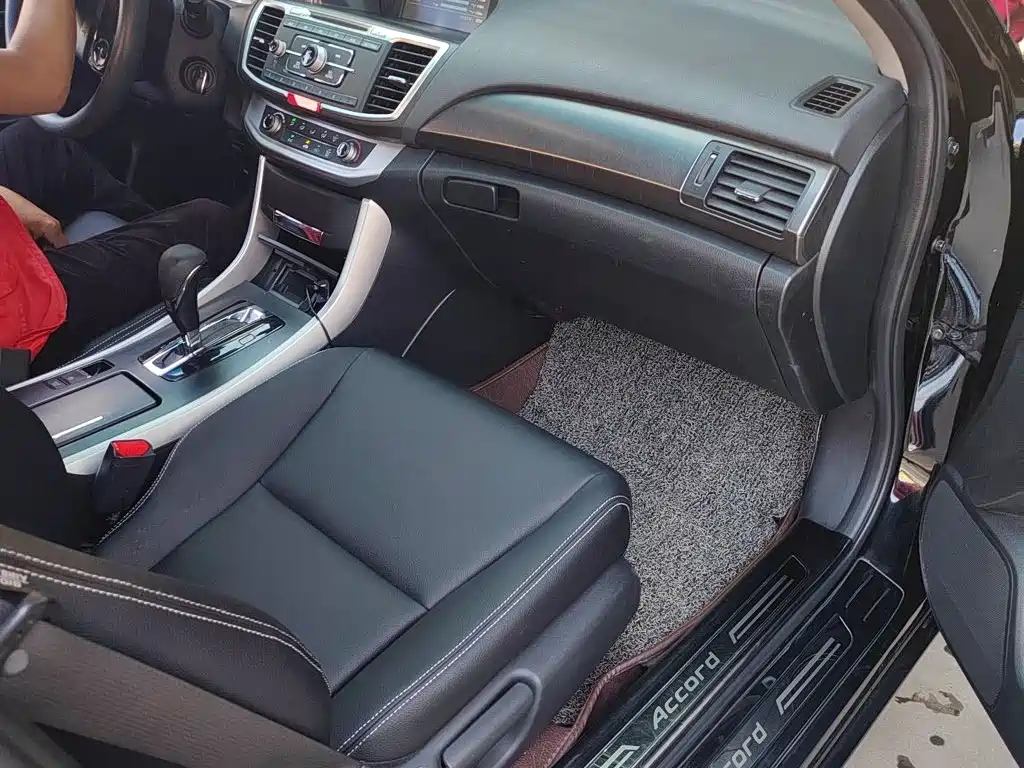 Honda Accord 2015 — фото 3