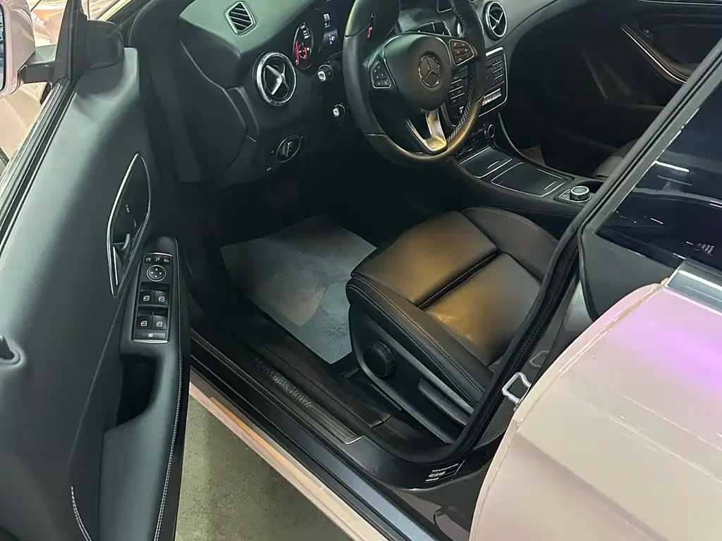 Mercedes-Benz CLA 2017 — фото 7