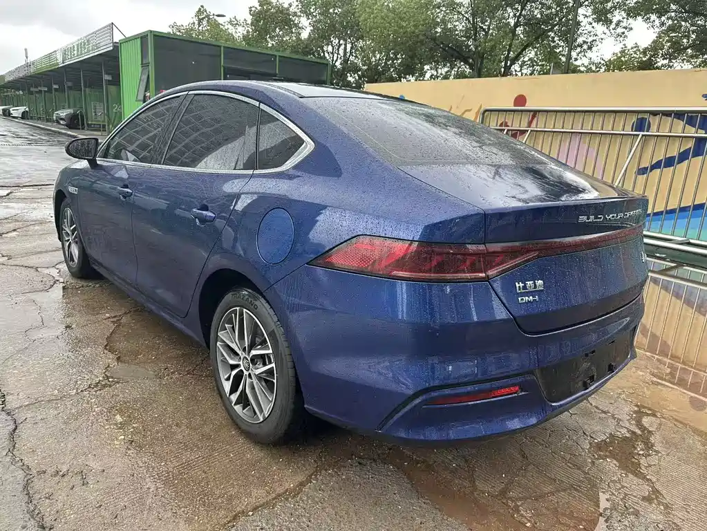 BYD Qin PLUS 2022 — фото 6