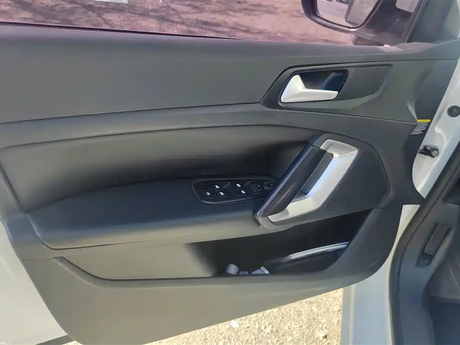 Peugeot 408 2019