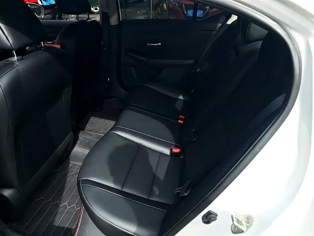 Nissan Sylphy 2023 — фото 17
