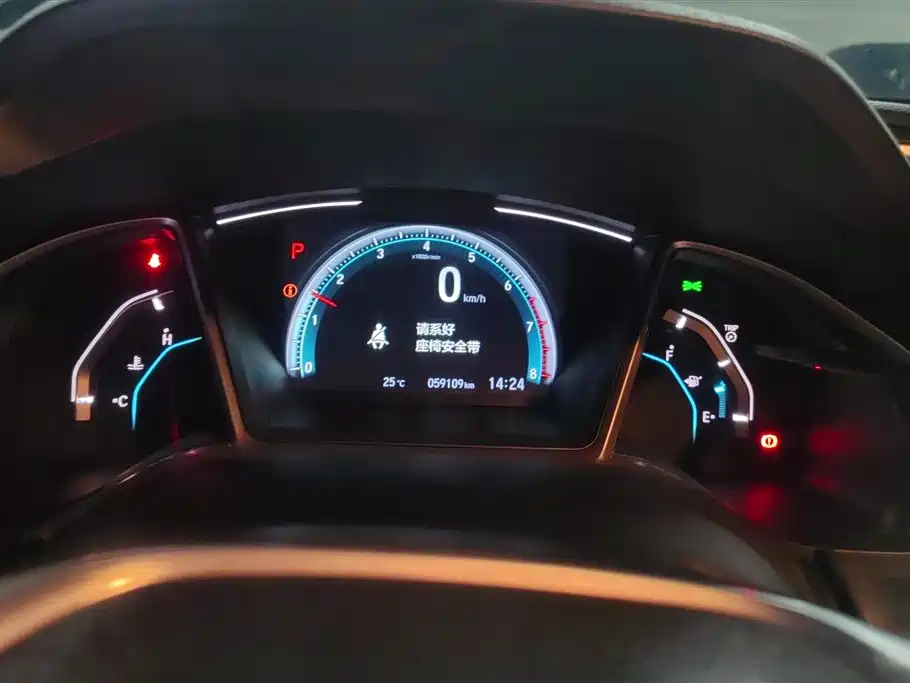 Honda Civic 2018 — фото 14
