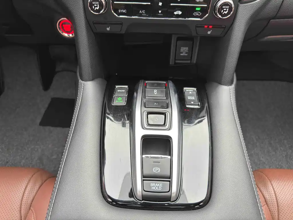 Honda UR-V 2018 — фото 15
