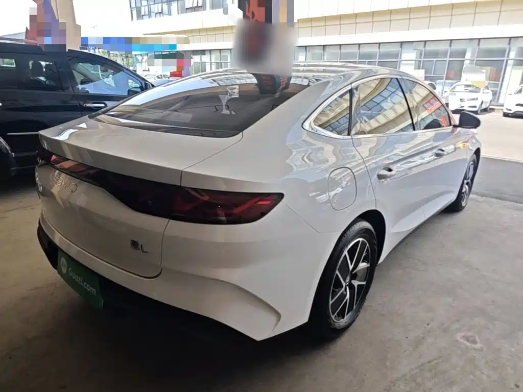 BYD Qin L 2025 — фото 5