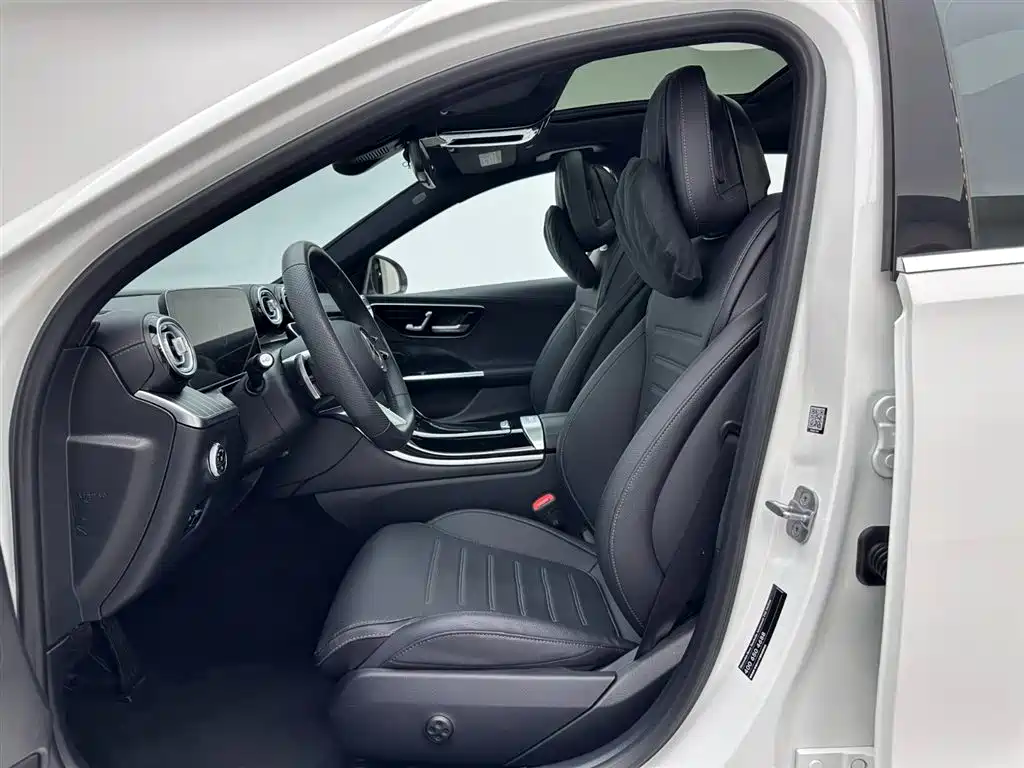 Mercedes-Benz C-Class 2024 — фото 19