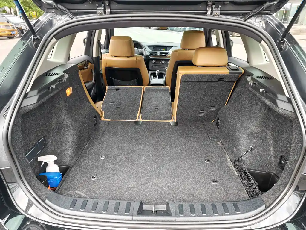 BMW X1 2012 — фото 14