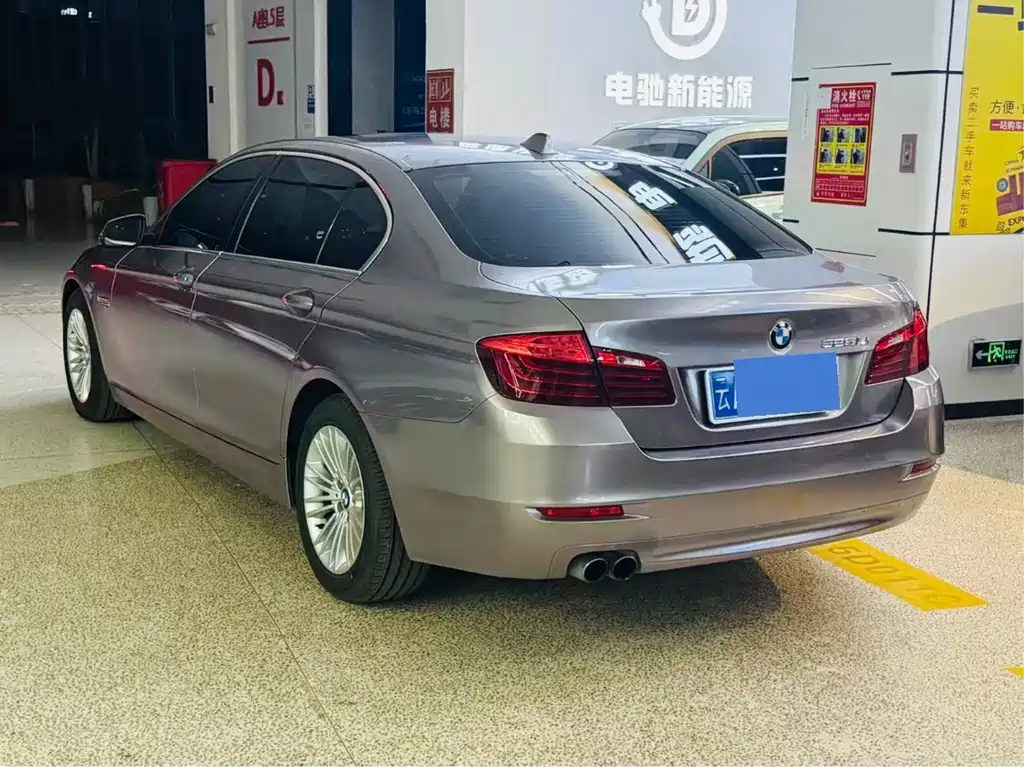 BMW 5 Series 2015 — фото 3