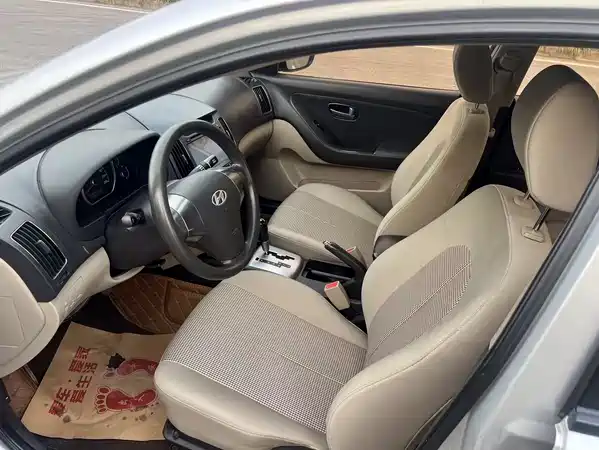 Hyundai Yuedong 2011