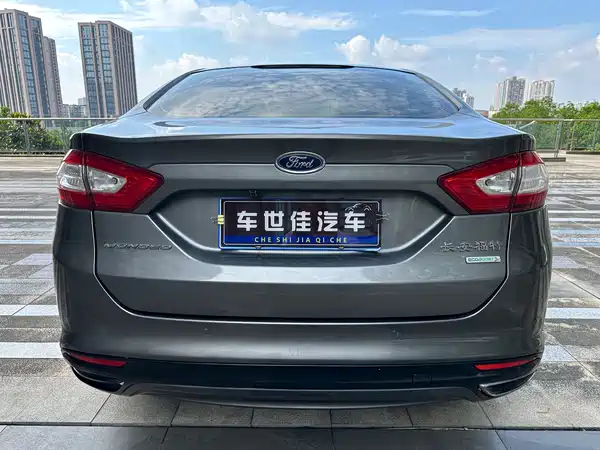 Ford Mondeo 2013