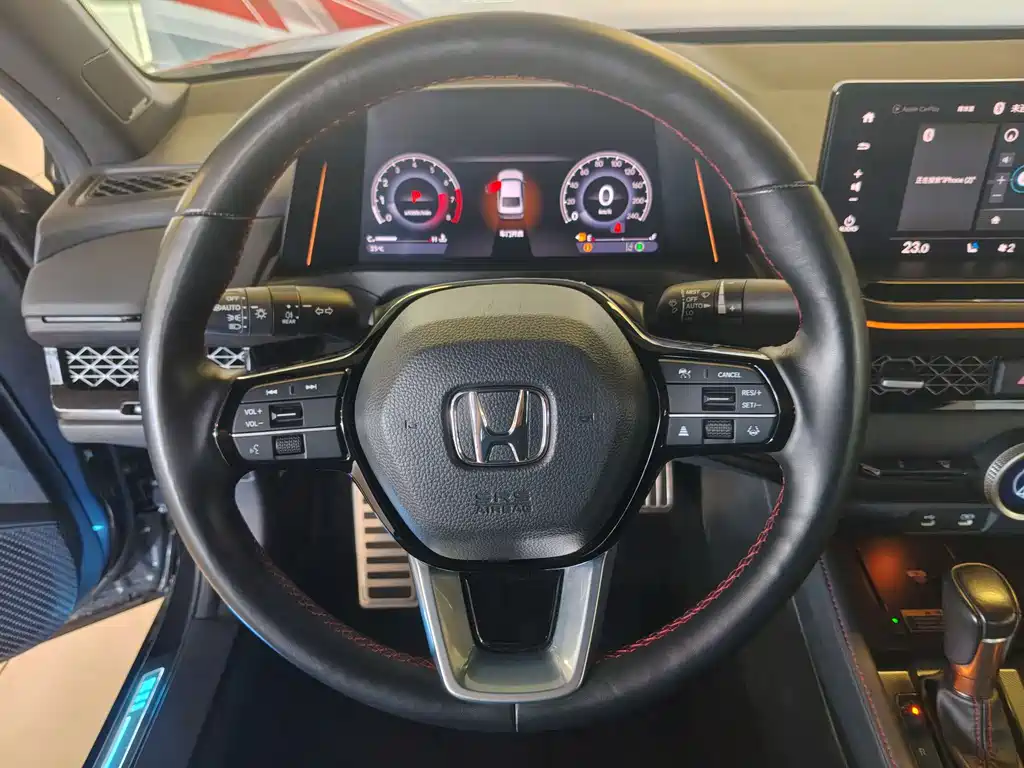 Honda Accord 2023 — фото 13