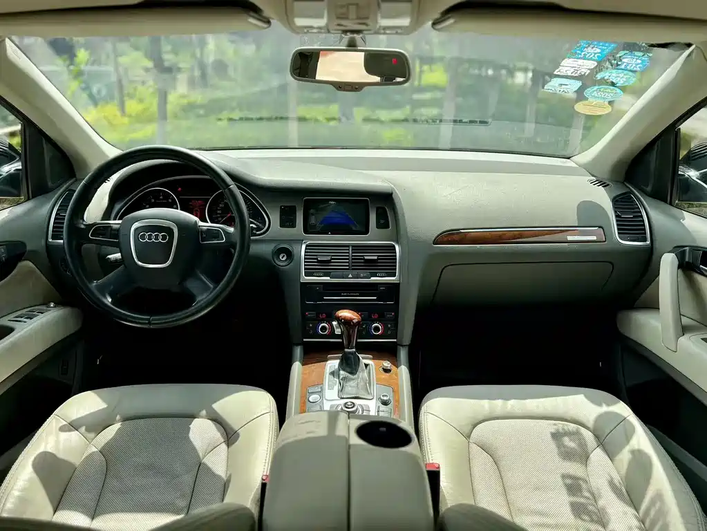 Audi Q7 2010