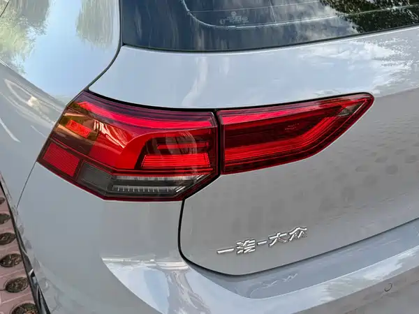 Volkswagen Golf 2023