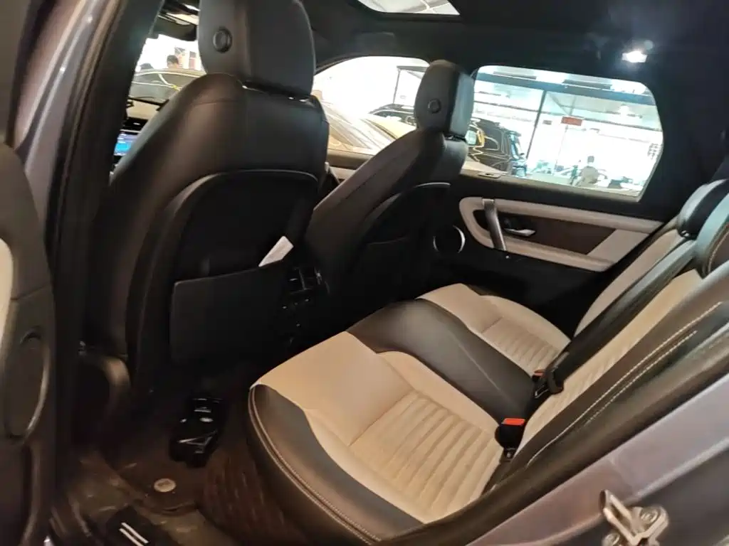 Land Rover Discovery Sport 2020 — фото 17