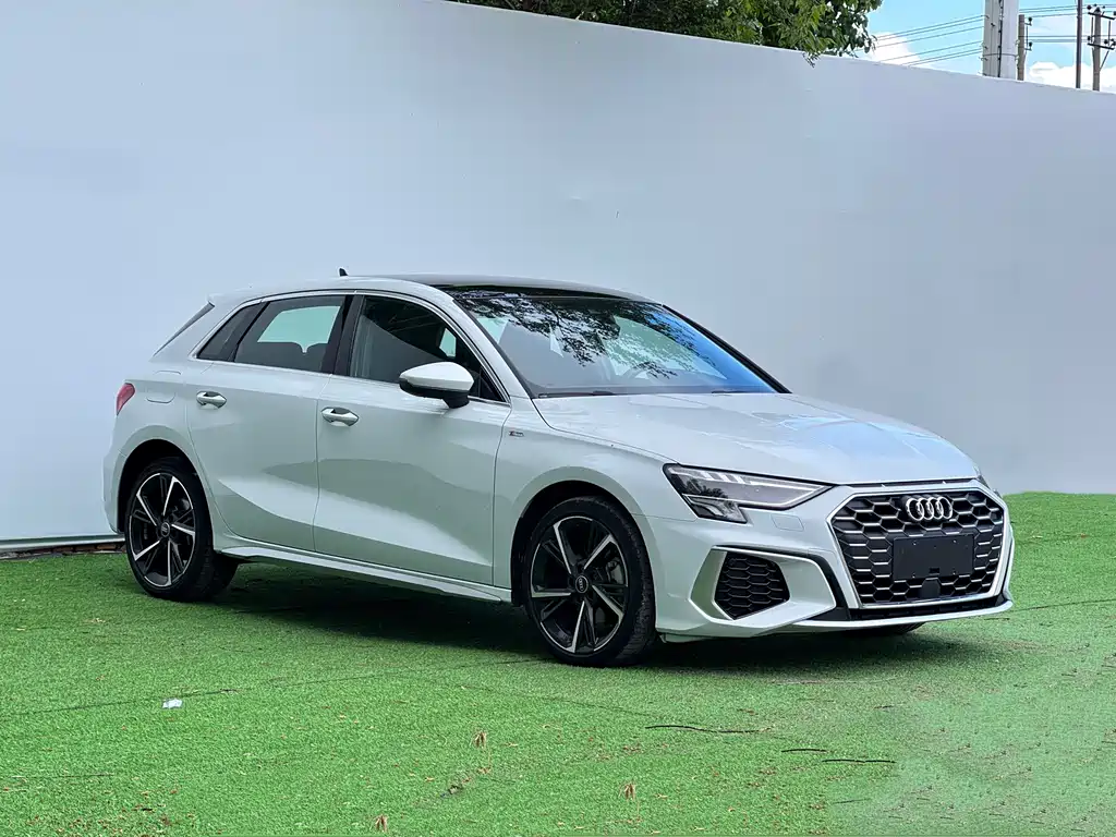 Audi A3 2023 — фото 3