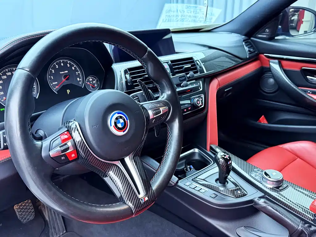 BMW M4 2018 — фото 13