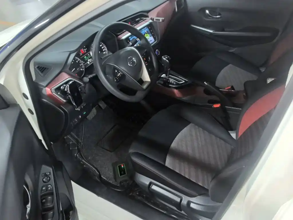 Nissan Bluebird 2019 — фото 16