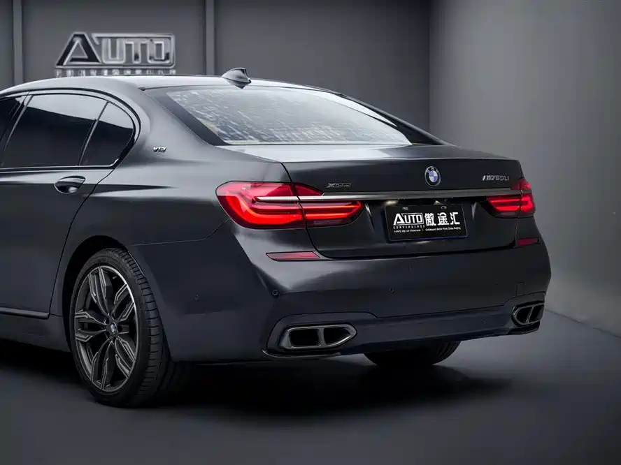 BMW 7 Series 2018 — фото 6