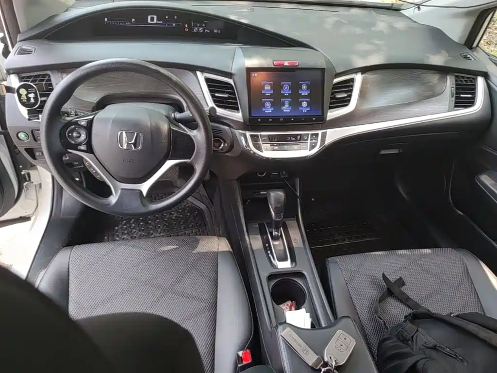 Honda Jade 2016 — фото 13