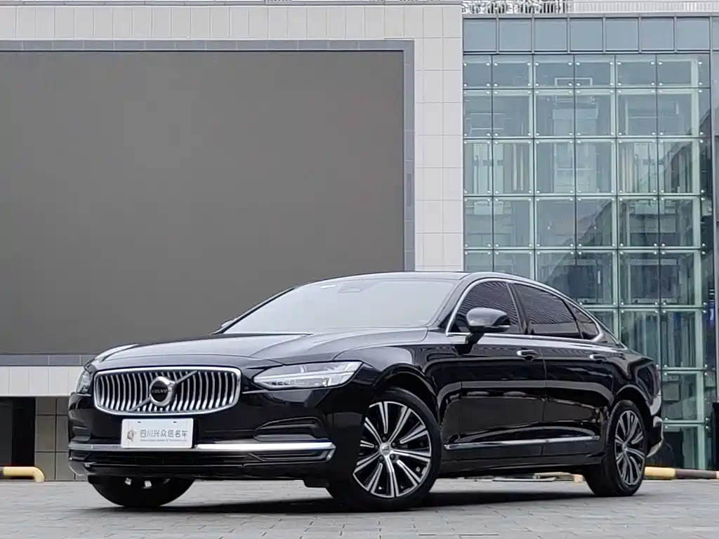 Volvo S90 2022 — фото 1