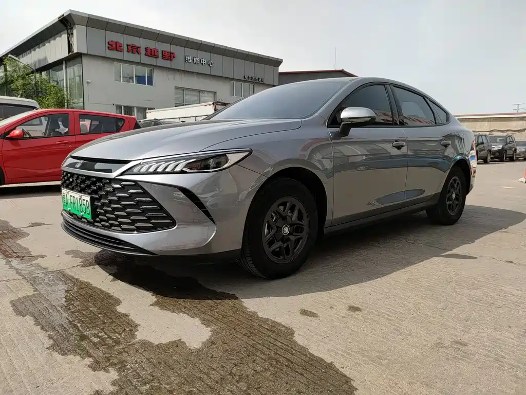 BYD Qin PLUS 2025 — фото 1