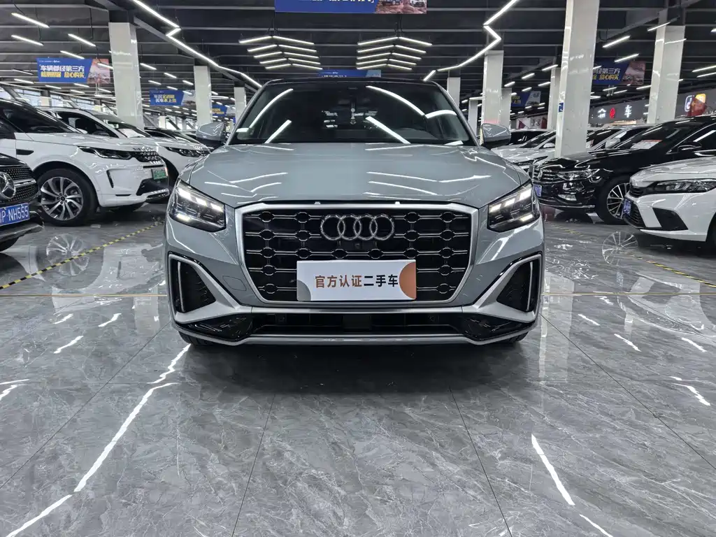 Audi Q2L 2022 — фото 2