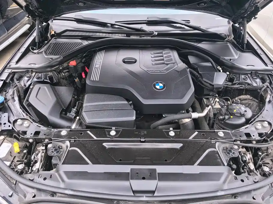 BMW 3 Series 2023 — фото 10