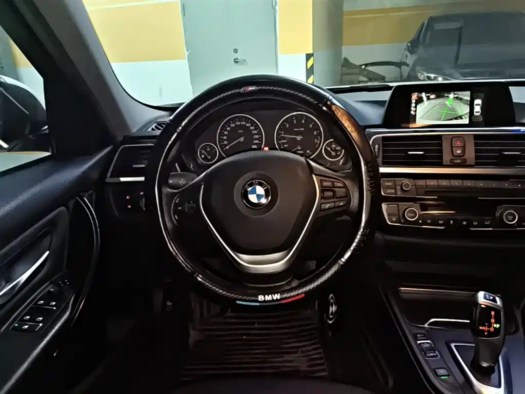 BMW 3 Series 2016 — фото 11