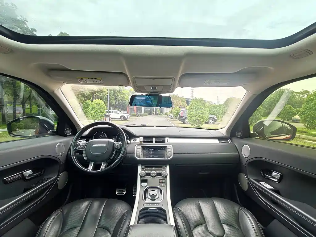 Land Rover Evoque 2015 — фото 22