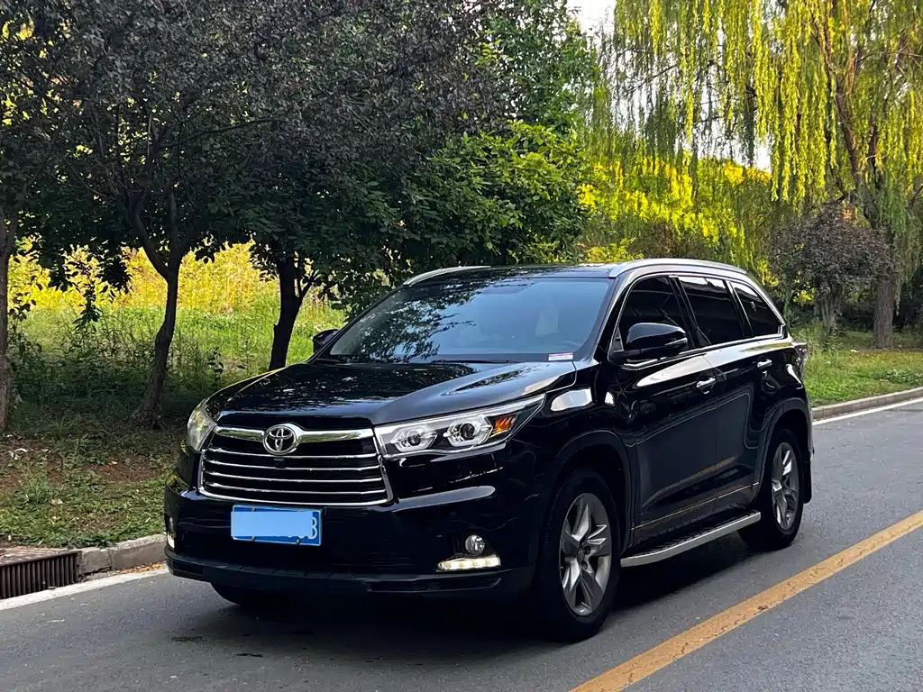 Toyota Highlander 2017 — фото 3