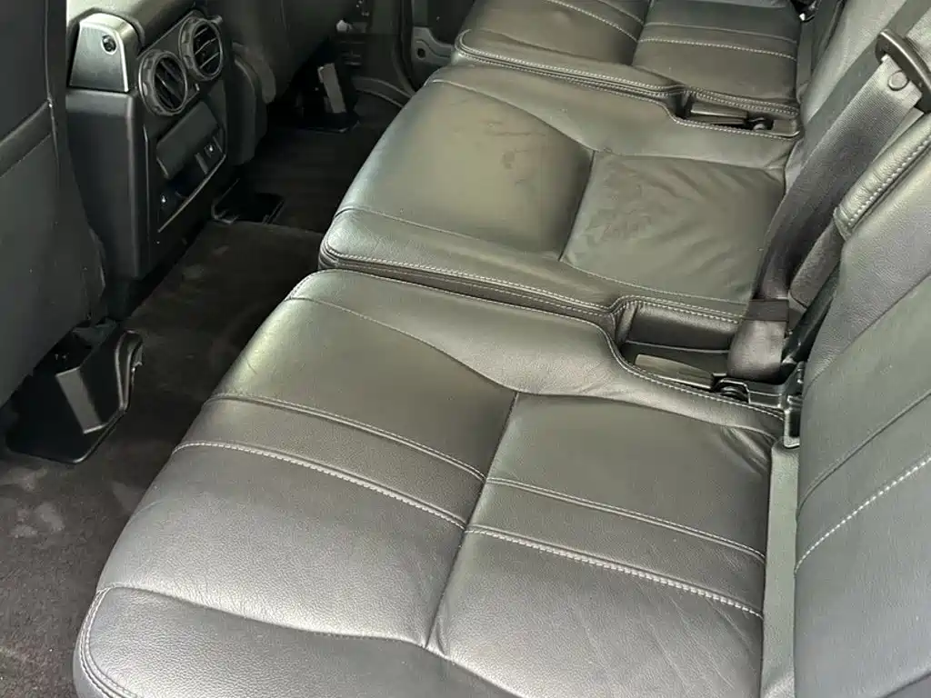 Land Rover Discovery 2017 — фото 14