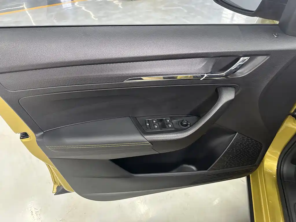 Skoda Kamiq 2020 — фото 15