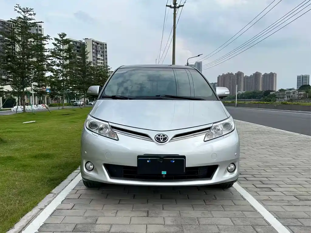 Toyota Previa 2013