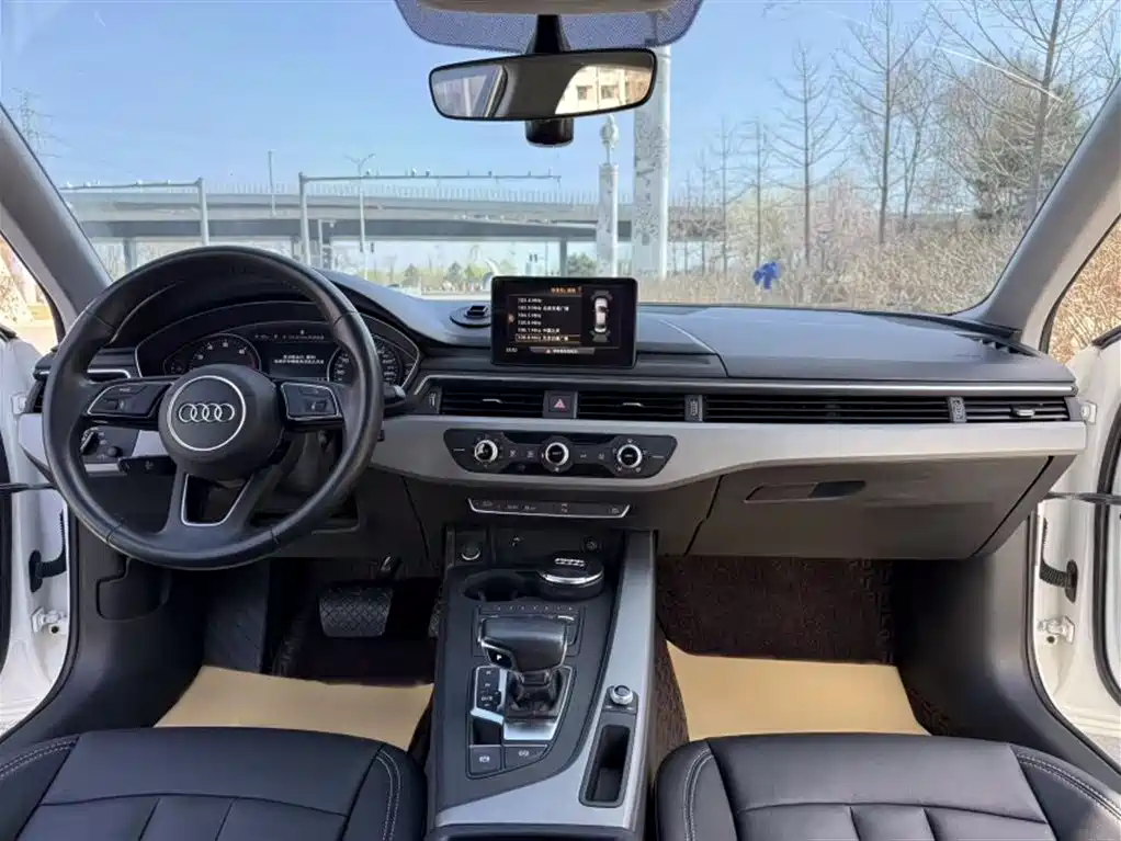 Audi A4L 2019 — фото 16