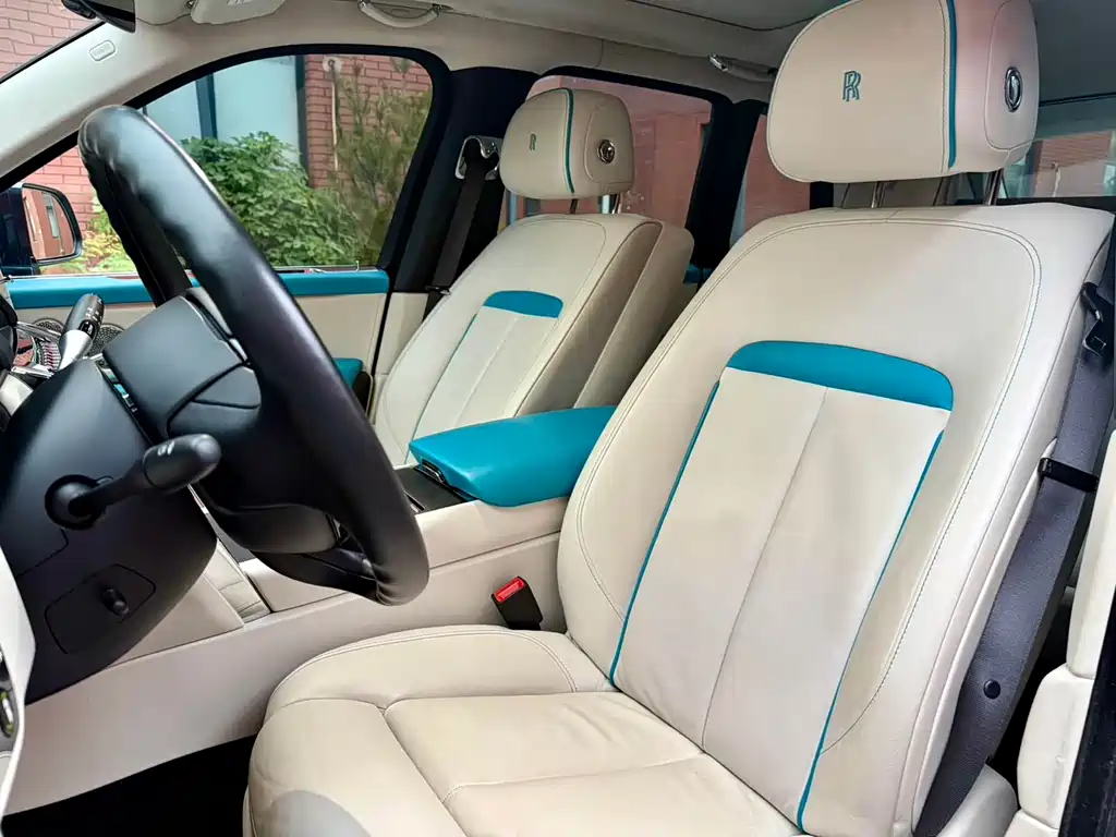 Rolls-Royce Cullinan 2020 — фото 8