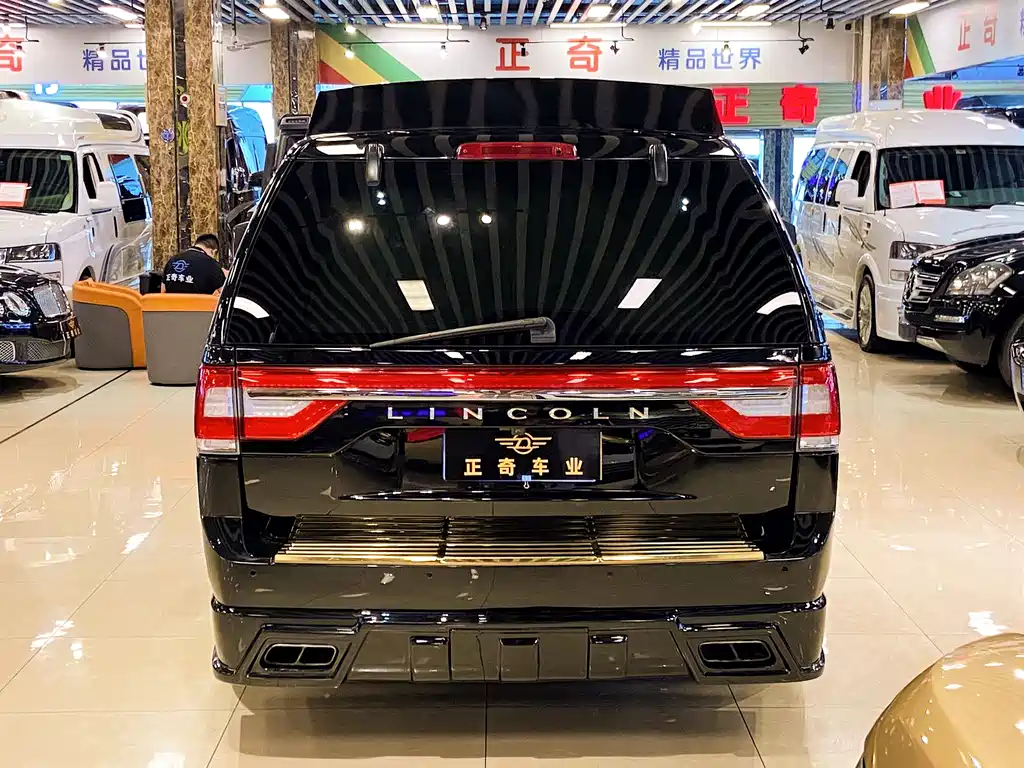 Lincoln Navigator 2017 — фото 4