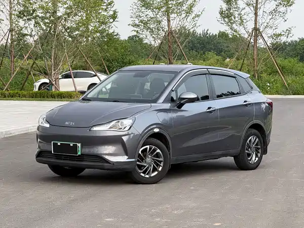 Neta V 2022