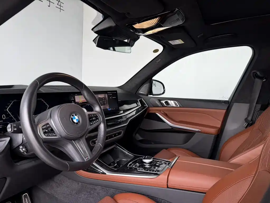 BMW X7 2025 — фото 11