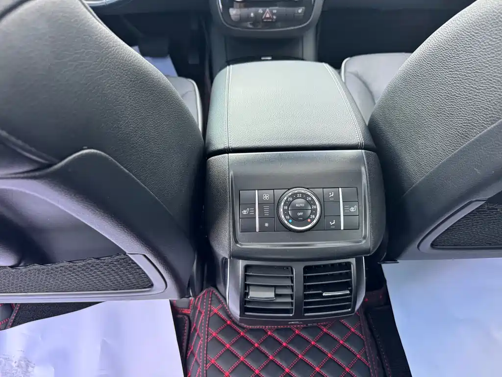 Mercedes-Benz R-Class 2015 — фото 11