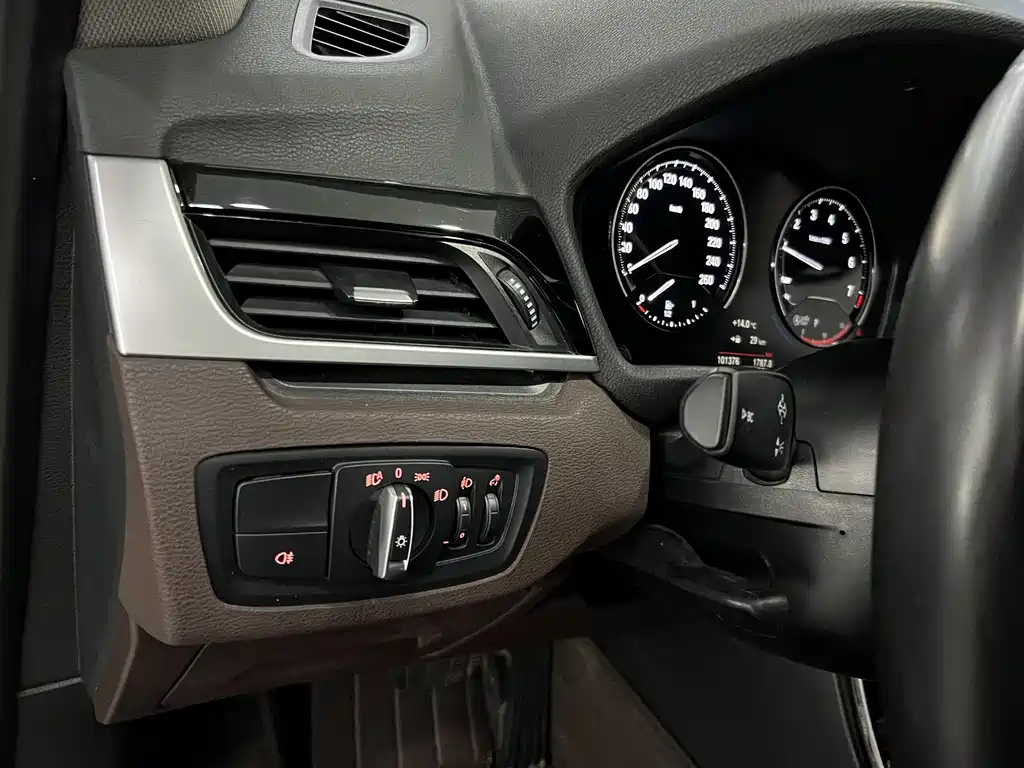 BMW X1 2020 — фото 14