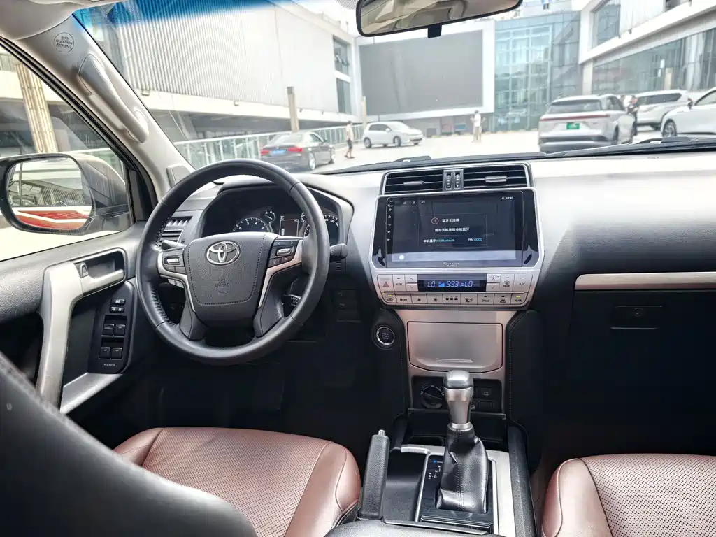 Toyota Prado 2019 — фото 15