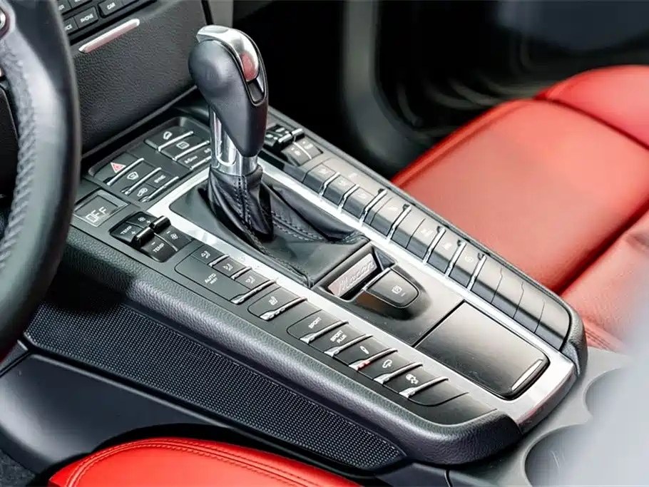 Porsche Macan 2018 — фото 10