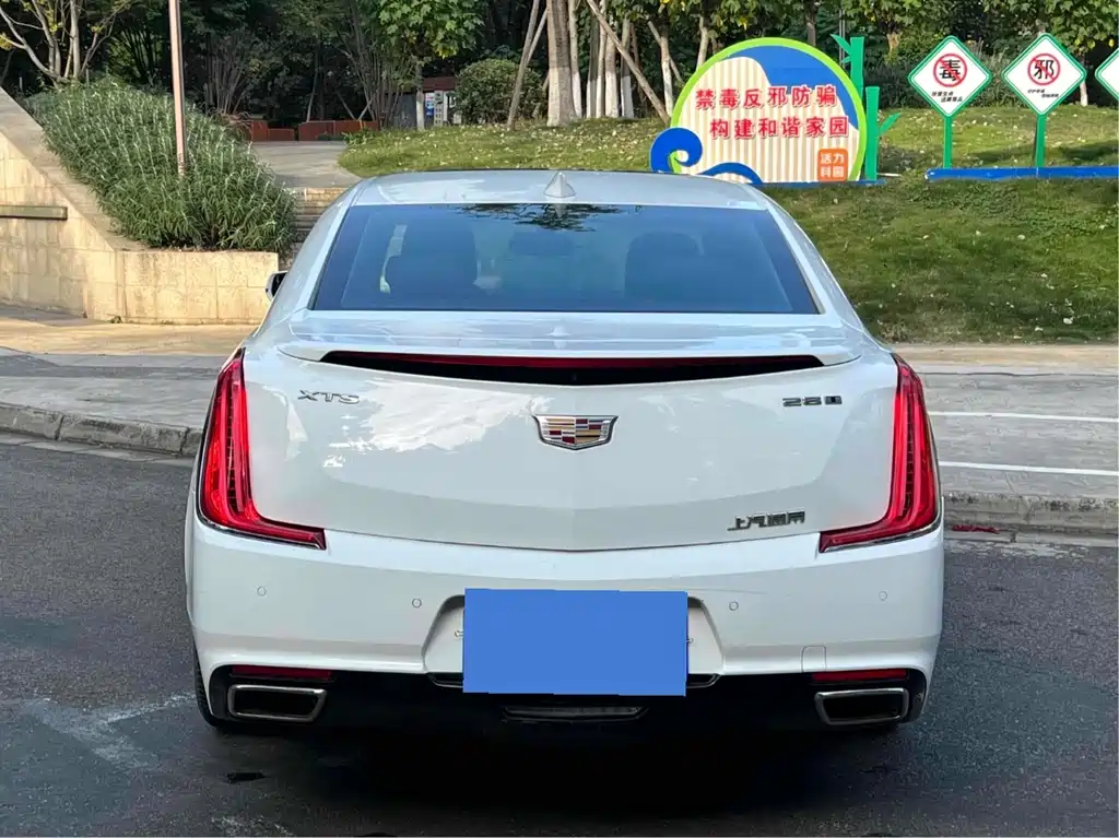 Cadillac XTS 2018 — фото 9