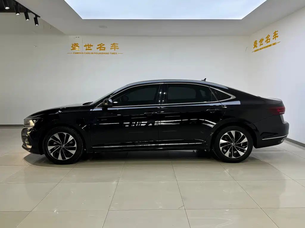 Volkswagen Passat 2022