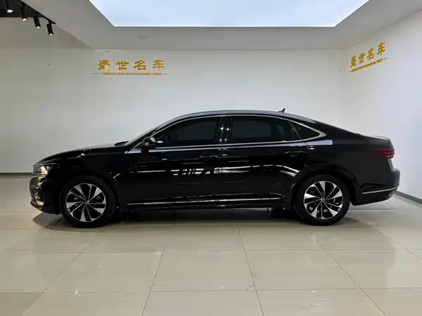 Volkswagen Passat 2022