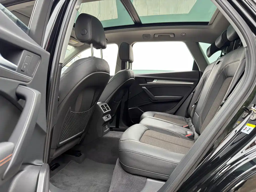 Audi Q5L 2019