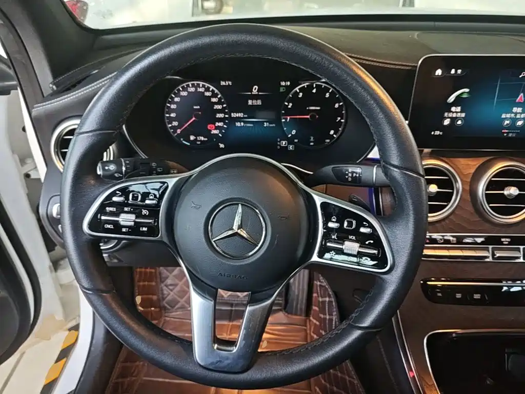 Mercedes-Benz GLC 2021 — фото 11