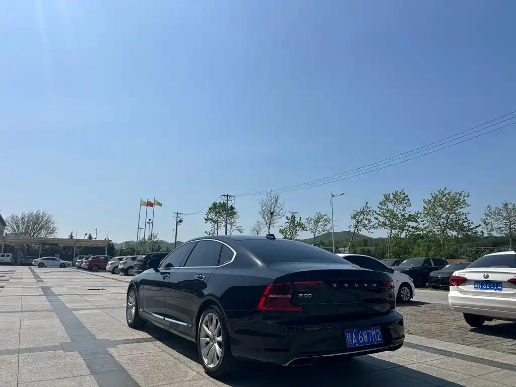 Volvo S90 2017 — фото 4