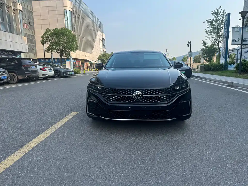 Volkswagen Passat 2025