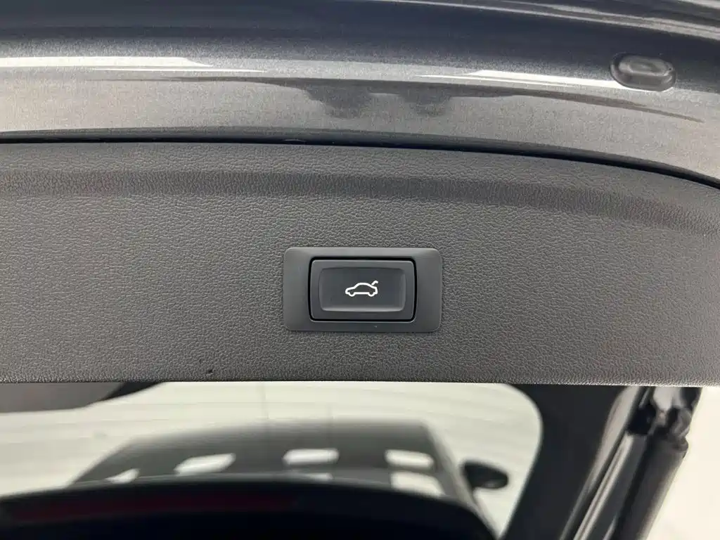 Audi A3 2022 — фото 25