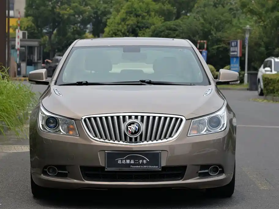 Buick LaCrosse 2013 — фото 1